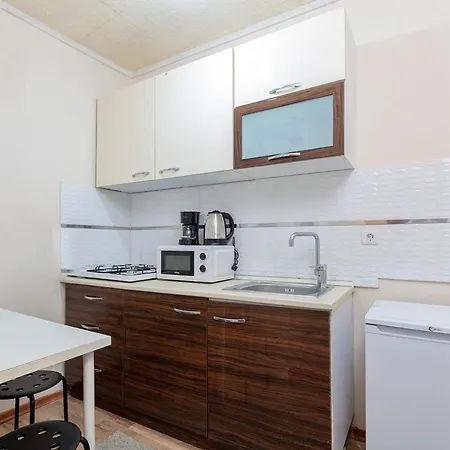 3min To The Historical Elevator,quiet And Peaceful Apartment Izmir